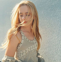 Deepthroat blonde Jillian